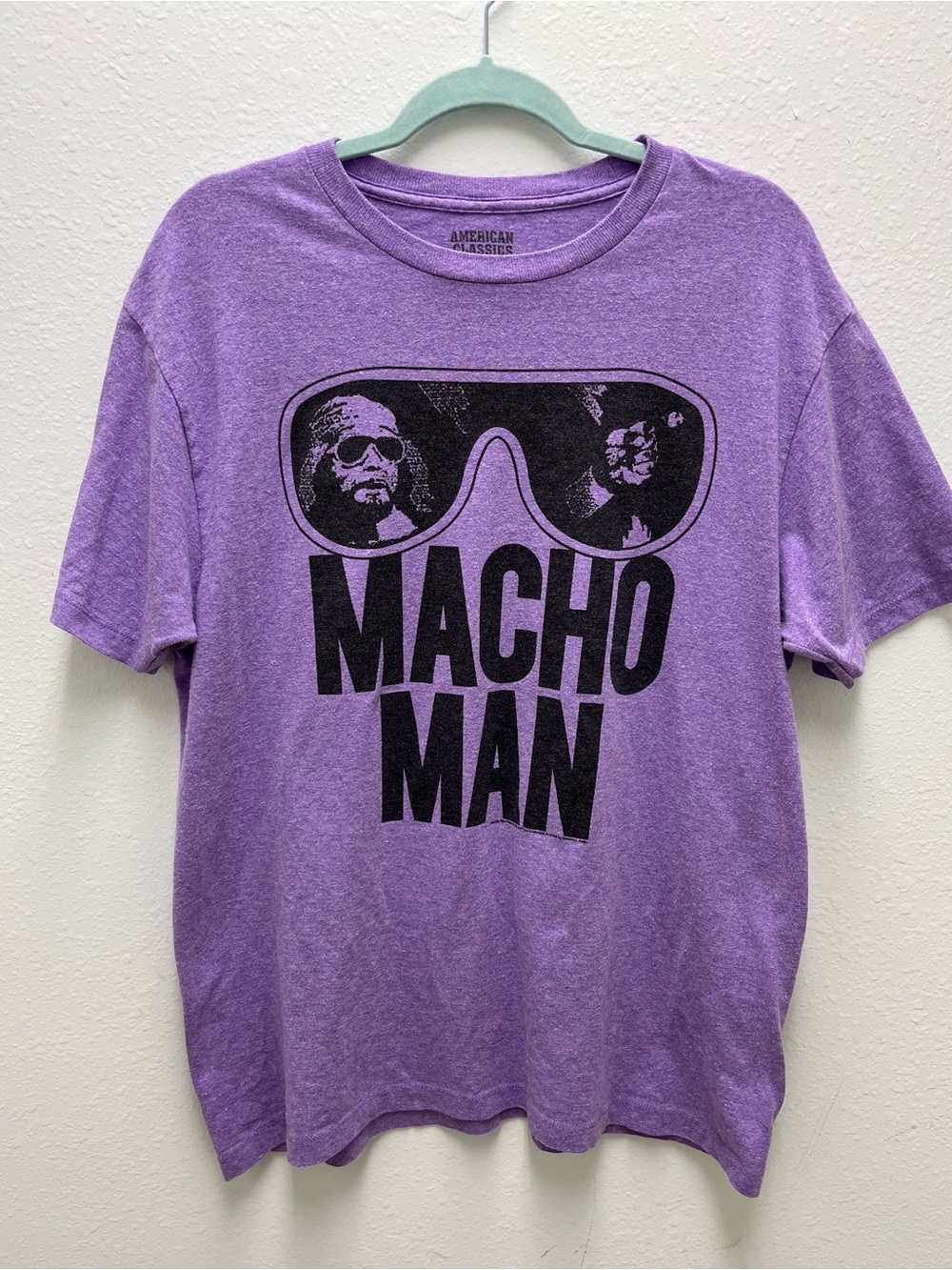 American Classics Macho Man Purple Graphic Print Men's Crew Neck T-Shirt Size L